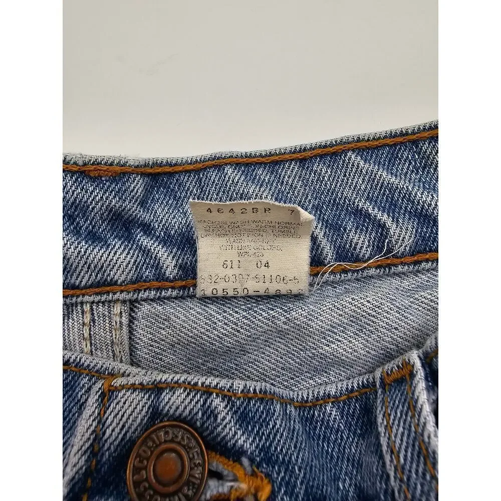 Levi's 550 Vtg Juniors 9 Large Denim Cutoff Jeans - Picture 4 of 7